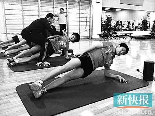 ŮƹӖ(x��n)���׬F(xi��n)��̾� �����A����Ҫᘌ���������