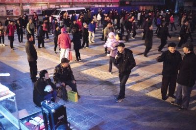 16�������������������ǅ^(q��)�tɏ�V�����轡����һ����������ԒͲ�߸������A�r��ӛ��������z