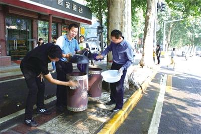 ̫��·��һ�l����ͨͨ���Ͻ������]���ϴ���ǘӵĺ�Ȼ��⣬Ҳ�]���L��·�ǘӵ�Ħ�Ǖr�������������Լ��Ĳ������|(zh��)��������Ԕ����̫�ң��h(hu��n)�l(w��i)���˲�����һ�|ꖹ���ҹ�ﴵ��Ę��~��¶���������Ľֵ�����ˮ܇������С���������ߵ�·��������·��΢�m���ֵ��ǹ�꠆T�����ڴ��С��Ѳ�鲻�����О顭�����օ^(q��)�Ė|��֮�ǡ���̫��·�ֵ���������(y��u)���ĭh(hu��n)�����������K�ѡ������������������@���Ͻ֎����µĻ�����