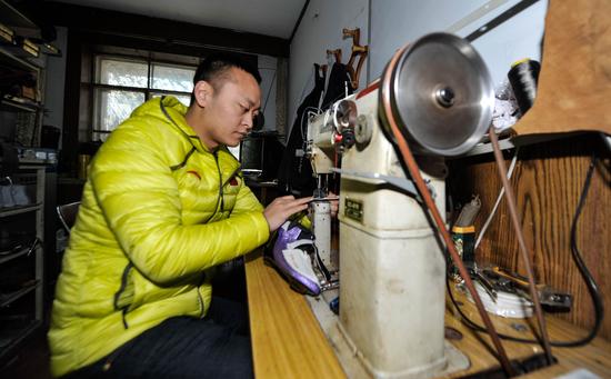 ����ڹ����g��������Ь ���A��ӛ������w�z